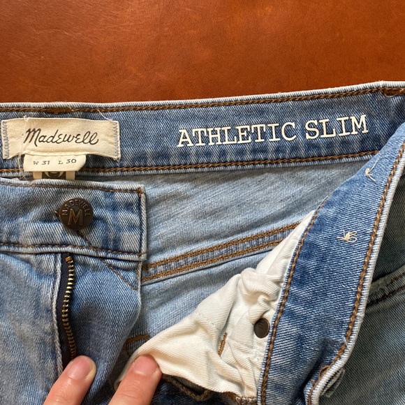 Madewell Athletic Slim 31x30 Jeans - Picture 2 of 5